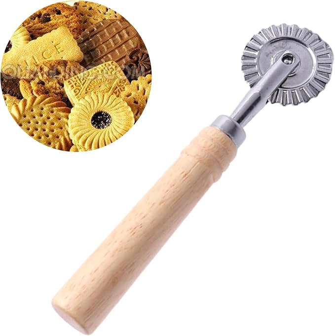 Pastry Cutter Wheel, Pasta Cutter Wheel with Long Wooden Handle, Zinc Alloy Ravioli Cutters Wheels with Roller Dumpling Lace Making Cuttered for Kitchen(SIZE:6.3 x 1.57inch)