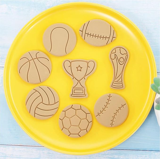 8-Piece Cute World Cup Cookie Cutters - Plastic Football & Rugby Mould Set - Baking Kitchen Tools
