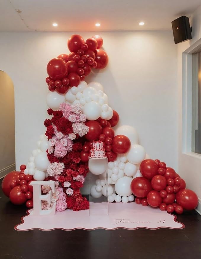 Red and White Balloon Garland Arch kit 153pcs with Star - 22 18 12 10 5in Different Size Red White Confetti Latex Balloons for Christmas Wedding Valentine's Day Birthday Party Decorations