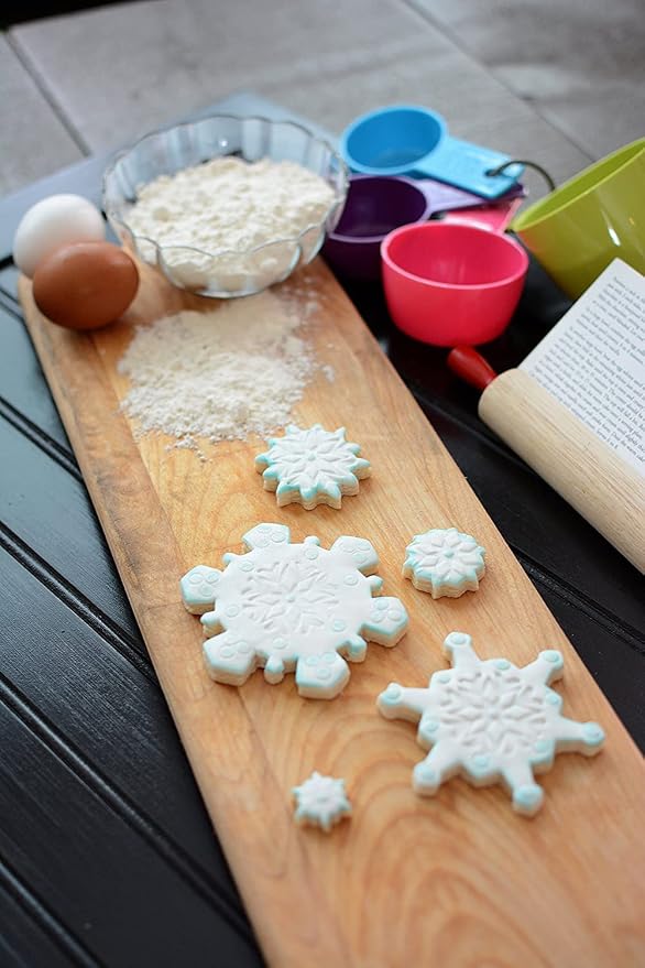 R&M International Snowflake Cookie and Biscuit Cutters, Assorted Sizes, Bright Colors, 5-Piece Set