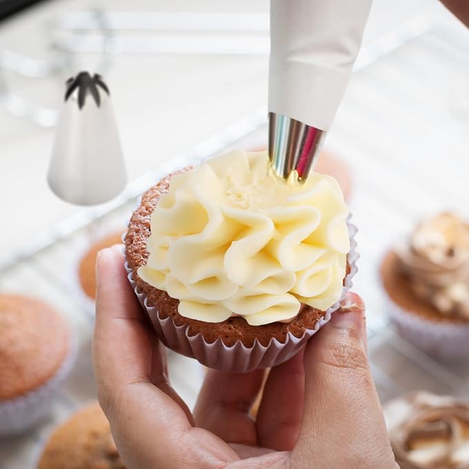 8Pcs Cookie Piping Tip Set, Stainless Steel 8-Tooth Icing Nozzles for Cake Decorating, Ideal for Cookies, Cupcakes, and Creative Frosting Designs, Includes 5 Medium and 3 Large Baking Tools
