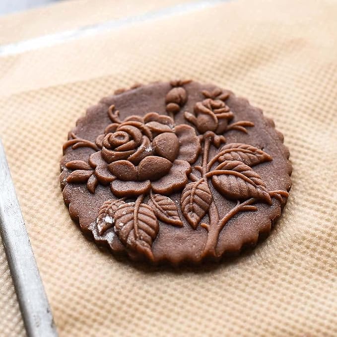 Carved Wooden Gingerbread Cookie Mold,3D Wooden Baking Mold Cookie Biscuit Press Stamp Molds,Cookie Cutter,Cookie Stamp,DIY Biscuit Stamp Mould for Halloween Thanksgiving Christmas(Raspberry)