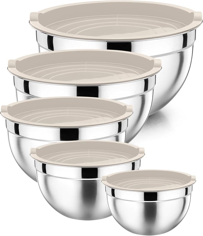 P&P CHEF Mixing Bowls with Airtight Lids Set of 5, 10-Piece Stainless Steel Mixing Nesting Bowl, Metal Bowl with Lid for Kitchen Prepping & Storing, Size 4.6, 3, 1.5, 1, 0.7 QT, Khaki