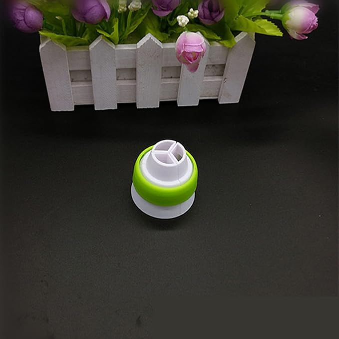 4pcs Large Russian Piping Tip Couplers Converter for Cake Decorating Compatible Piping Bags for Unique Pastries and Frosting