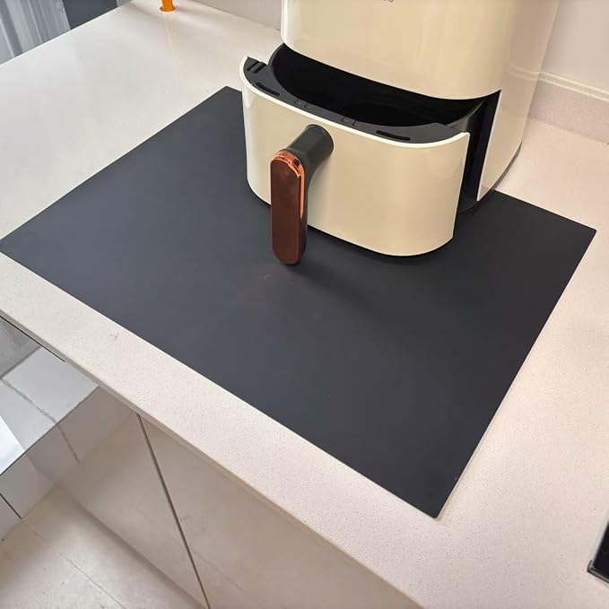 Silicone Heat Resistant Mats for Countertop, 2MM Extra Thick Mat for Kitchen Counter, Suitable for Airfryer, Microwave, Coffee Maker, Non Slip Hot Pad, Waterproof (Black, 18.9 * 14.57)