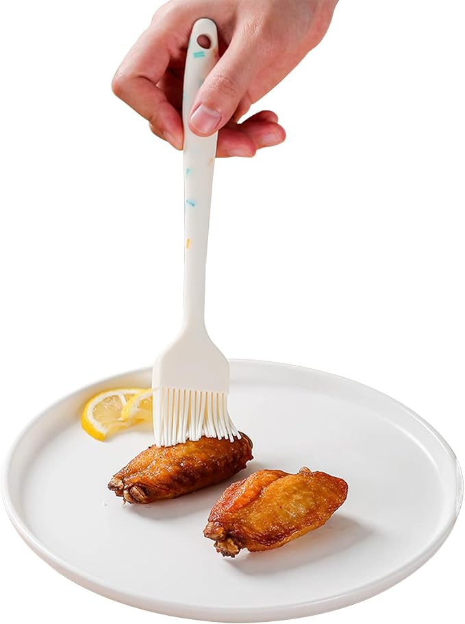Silicone Basting Brushes, BPA-Free Pastry Brush for BBQ | Heat-resistant silicone brush with stainless steel core. Ideal for BBQ, grilling, baking, roasting and kitchen cooking