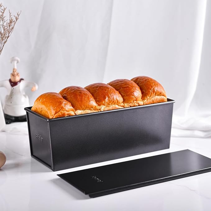 Commercial Pullman Loaf Pan with Lid, 2.2Lb Dough Capacity Non-stick Rectangle Flat Toast Box for Oven Baking 13.6"×5.4"×4.7"(Black)