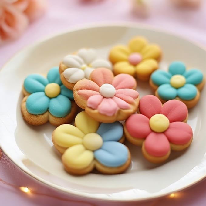 4pcs Flower Cookie Cutter, 4 Sizes Stainless Steel Baking Food Molds Floral Biscuit Pastry Cutter for Donuts English Muffins Cheese Fondant