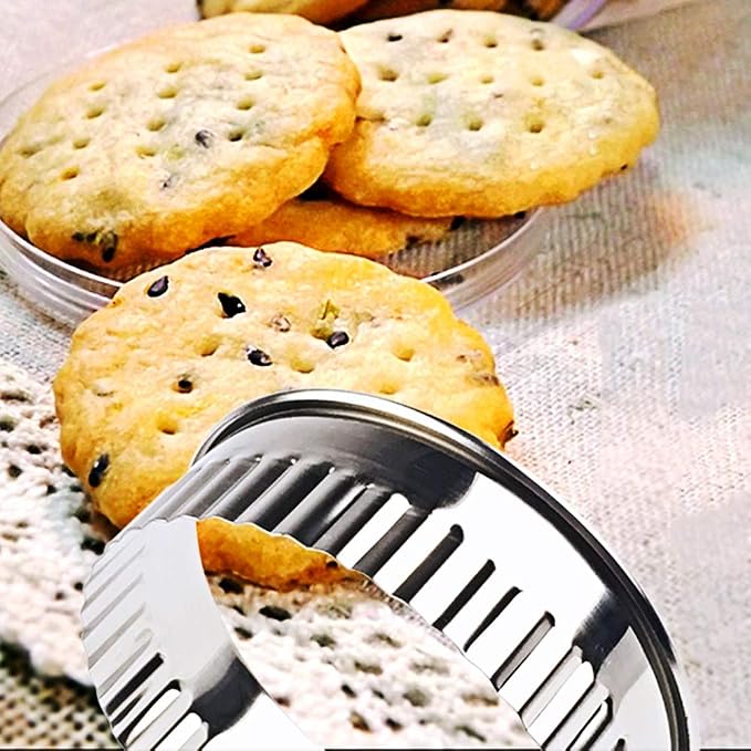 12 Pieces Stainless Steel Fluted Edge Round Cookie Biscuit Cutter Set Graduated Ring Sizes for Effortless Circle Cookie Shaping, Pastry