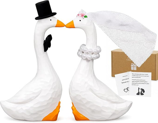 Silly Goose Wedding Cake Topper, Funny Bride and Groom Goose Decorations, Heart-Shaped Neck Couple Figurines for Wedding Cake, Engagement, Anniversary, Bridal Shower Decor