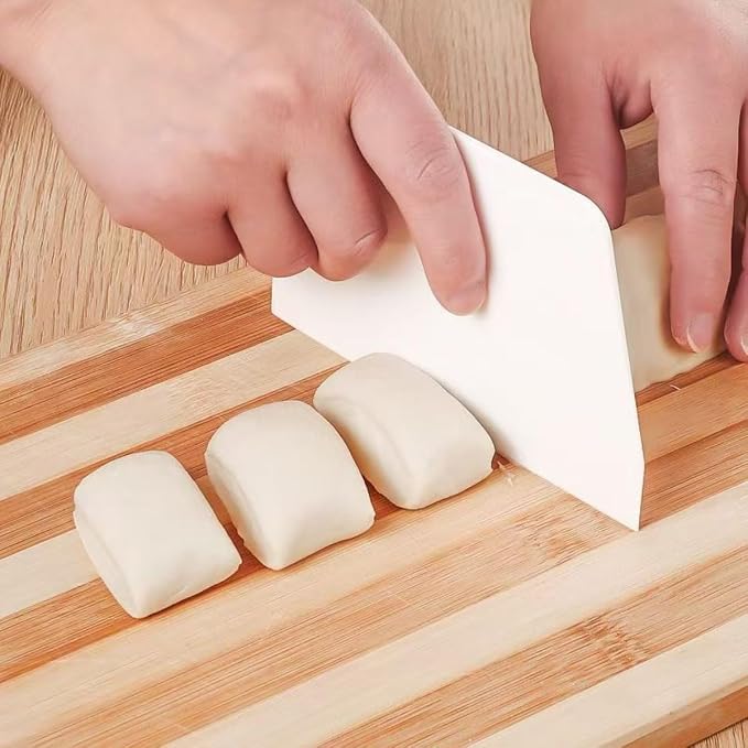 3-Piece Dough Scraper, Trapezoidal Plastic Scraper, 6.1x4.1 Inches | for Pizza Pastry Dough, Cake, Pastry
