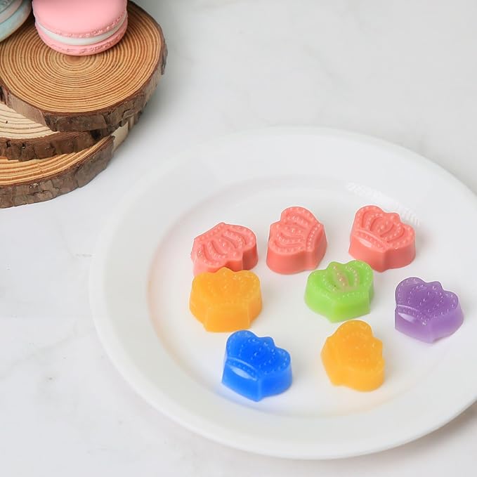 Mini Crown Chocolate Molds, 2 Pcs Silicone Molds with Crown Shapes for Making Chocolate/Candy/Gummy/Jelly, Food Grade Candy Mold with 15 Cavities Mini Crowns for Fruit Snacks