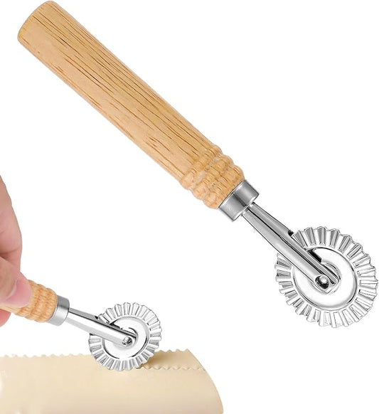 Fluted Pastry Wheel, Pastry Wheel Cutter Tool with Long Wooden Handle, Kitchen Cutter Tool for Pasta, Dumplings and Baking