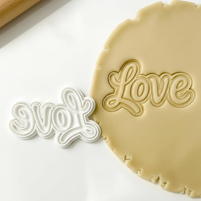 Love Cookie Cutters Wedding Cutter Molds 3.5" with Plunger Stamps Baking Dough Tools Cake Shapes PLA Accessories for Birdesmaid Decorative Party Kitchen Supplies