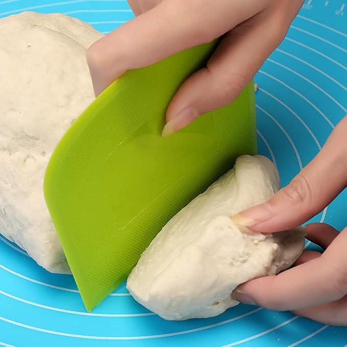 Suanyok Dough Scraper Bowl Scraper Bread Cream Cake Pizza Cutter Bench Scraper- Flexible Plastic Multi-Function Kitchen tools, 2 Piece White-Green
