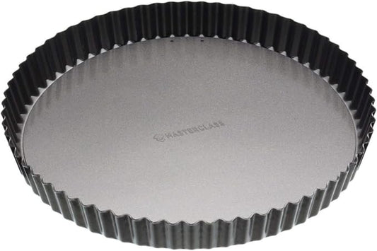 MasterClass 28 cm Loose Bottomed Tart Tin, Fluted Round Quiche Pan with PFOA Non Stick, Robust 1 mm Thick Carbon Steel, 11 Inch, Black