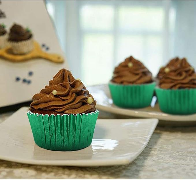Green Foil Cupcake Liners,GOLF Standard Size Green Foil Cupcake Liners Wrappers Metallic Baking Cups,Muffin Paper Cases, 500 Pack