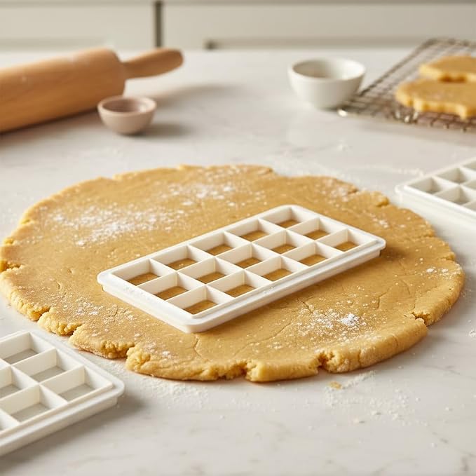 3Pcs White Square Cookie Cutter Set, Geometric Multicutter Square Cake Fondant Cutter, Cookie Cutter Biscuit Cutters Cake Decorating,Baking Tools and Accessories(3 Size）
