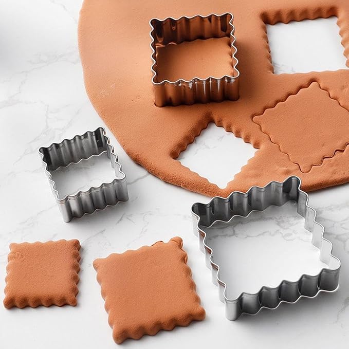3Pcs Rectangle Square Scalloped Edge Cookie Cutter Set, Stainless Steel Rectangle Biscuit Molds Rectangle Pastry Fluted Edge Cutters for Homemade Baking, Assorted Sizes - 1.3 Inch,1.7 Inch,2.1 Inch
