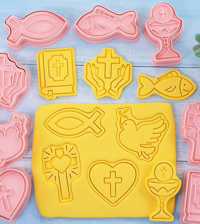 8 Pieces Christian Bible Cookie Cutters Plastic Cross Cookie Stamps Cookie Mould Press Cross Cookie Mould Set Baking Kitchen Tools (Cross 1227A)