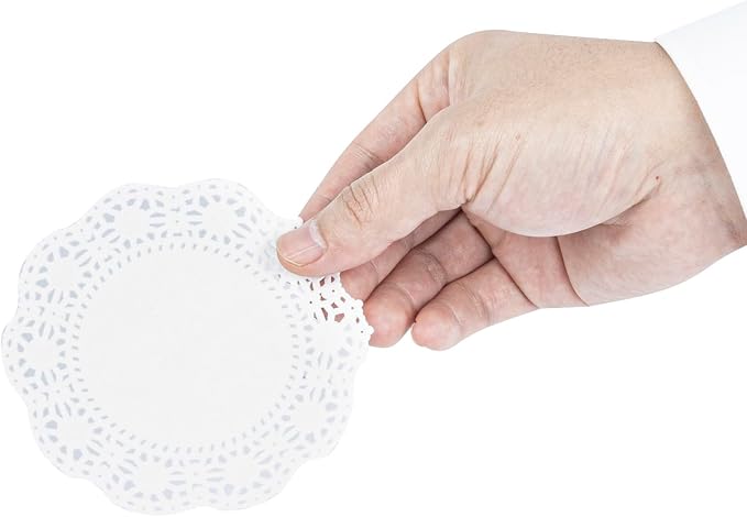 Restaurantware-Pastry Tek 4 x 4 Inch Lace Doilies, 4,000 Decorative Tableware Placemats - Disposable, Round, White Paper Table Doilies, for Birthdays, Or Weddings, Table Decor