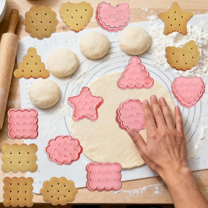 8 Pcs 3D Mini Classic Raised Design Cookie Stamps Triangle Circle Embossed Cookie Cutter Set for DIY Biscuit Sugar Cracker Shortbread Fondant Cakes Cupcake Toppers Party Treats Baking Crafts