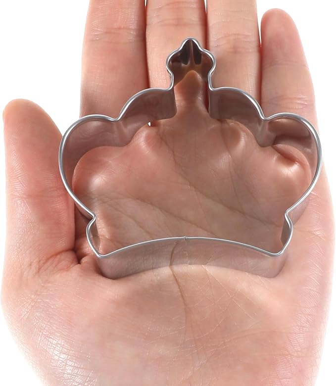 3 PCS Tiara Cookie Cutter, Stainless Steel Crown Cake Mold 3 Styles Crowns Princess Fondant Cutters Large Cookie Cutters for Baking Breakfast Dinner DIY Crafts Decoration, Silver