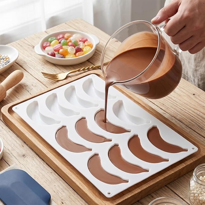 12 Cavity Banana Shape Silicone Chocolate Molds For Chocolate Candy