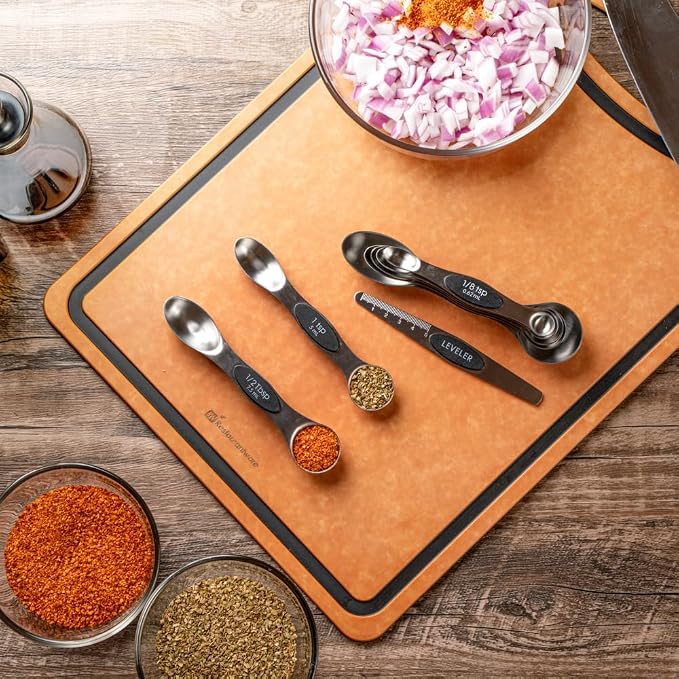 Restaurantware Met Lux 8-piece Measuring Spoon Set 1 Premium Magnetic Measuring Spoon Set - Dual-Sided With Leveler Black Stainless steel Spoon Set With U.S. And Metric Units Dishwashable
