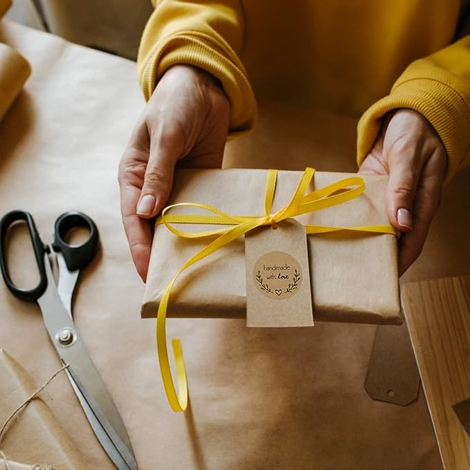 Handmade with Love 500 Pcs Baking Kraft Paper Heart Shape Labels for Packaging, Envelope Seals, Small Business, Wedding, Birthday, Party Gift Wrap