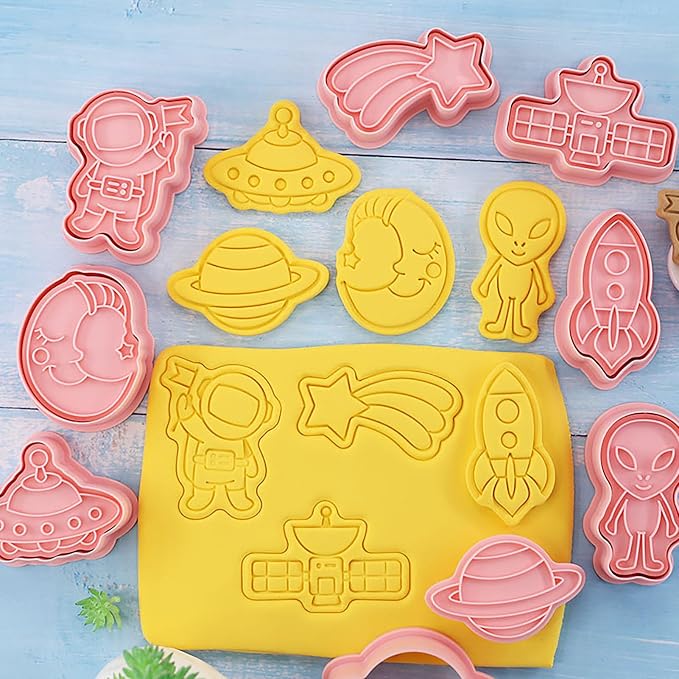 Space Cookie Cutters with Cookie Stamps 8 Pcs 3D Astronaut Planet Rocket Theme Cookie Cutter for Party Baking (Space)