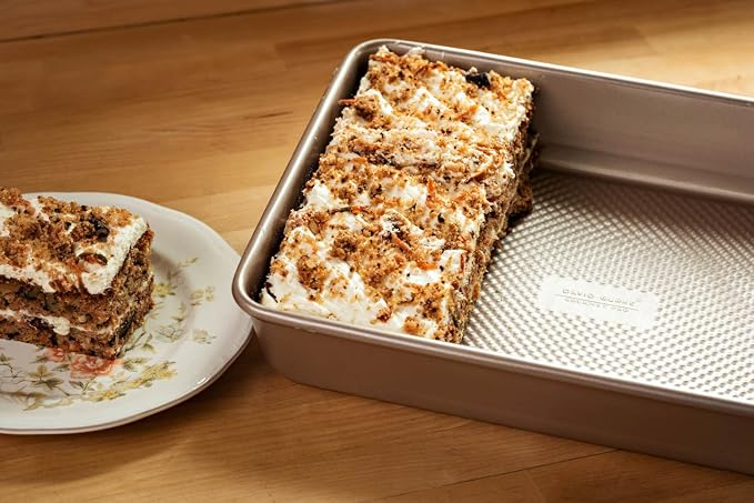 David Burke 13x9 Oblong Baking Pan – Carbon Steel, Non-Stick, PFTE & PFOA Free, Oven Safe with AirFlow Baking Technology – Bronze