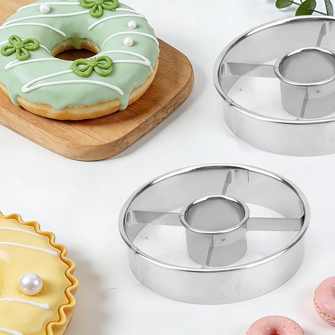 2pcs Professional Donut Cutter with Central Hole, 9.8cm/3.9in Stainless Steel Doughnut Mold Tool for Perfect Donuts Bagels Cookies Biscuits Baking & Pastry Making (Silver)