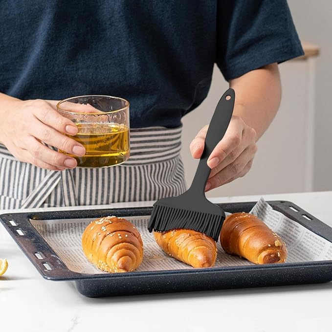 Basting Brush for Cooking, Heat Resistant Enlarged Brush Head Food Grade Silicone Effortless Cleaning Silicone Basting Brush, Dishwasher Safe Steel Core Silicone Brush for Oils Butter Marinades