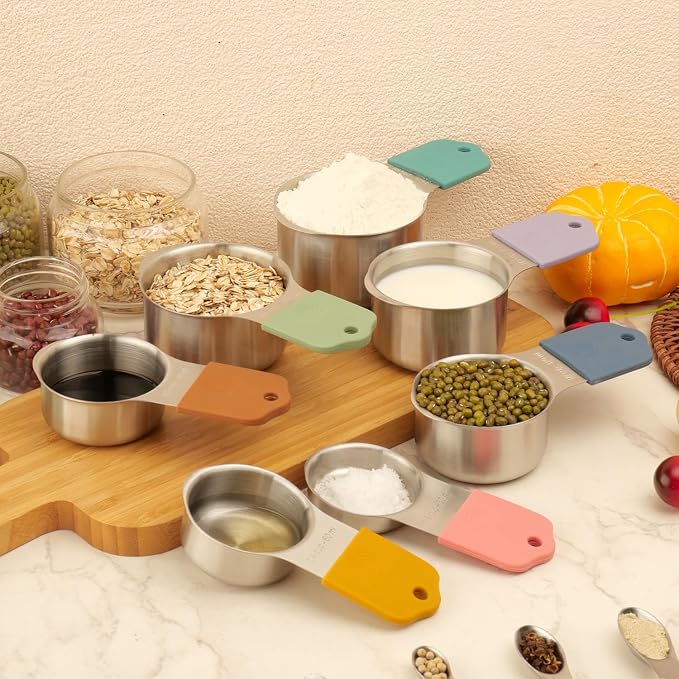 RUNZI 16 Pcs Magnetic Measuring Cups and Spoons Set,Stackable Metal Measure Cup for Measuring Dry and Liquid Ingredients,Kitchen Dry Food, Cooking Baking Measurements,Silvery