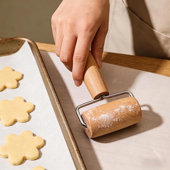 Small Rolling Pin, Wooden Dough Roller, Non-Stick Pizza Roller, T Type Rolling Pins for Kitchen Baking, Pizza Dough Press (2.8 * 5.1 inch)