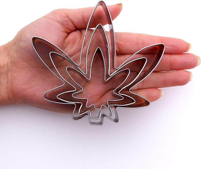 Hemp Marijuana Leaf Cookie Cutter Set – Sharp & Stainless Steel Cooking Utensils – A Fun Fit for Sandwiches, Pancakes, Fruits & Crafts – Dishwasher-Safe 3-Piece Bakery Supplies by Sweet Cookie Crumbs