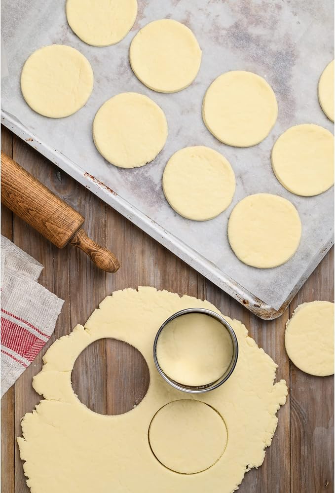 Mrs. Anderson’s Baking Cookie Fondant Cutters, Graduated Round, Stainless Steel, 10-Piece Set with Storage Container