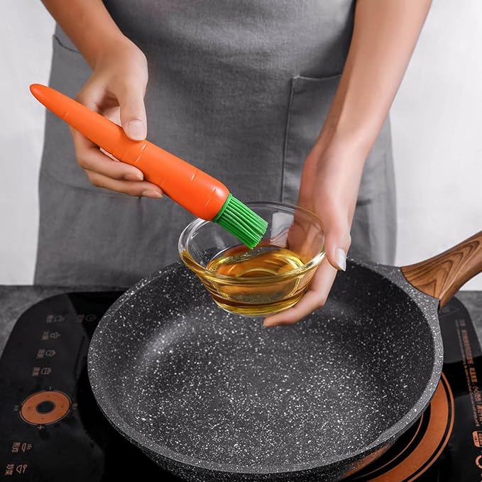 Orange Carrot Shape Silicone Baking Brush Cake Cream Brush Kitchen Cooking Heat Resistant Grill Oil for Meat Cake Barbecue Tool Sets Grilling and Barbecue Utensils