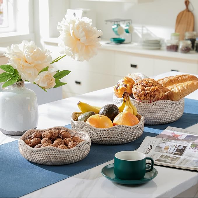 YANGQIHOME Rattan Bread Basket, Round Fruit Baskets, Wicker Storage Bowls, Natural Woven Serving Basket Bowls, Decorative Baskets for Kitchen Counter Organizing (Washwhite S/M/L)