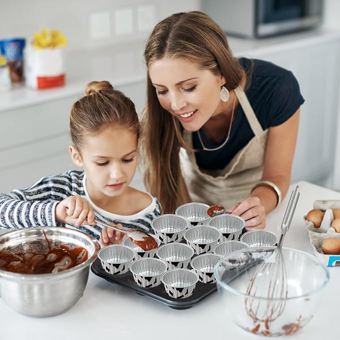 100Pcs Aluminum Cups with Lids,5oz Disposable Ramekin Baking Cups Muffin Liners Mini Pie Pans Foil Cupcake Containers for Christmas Party Wedding Party,Cow Print