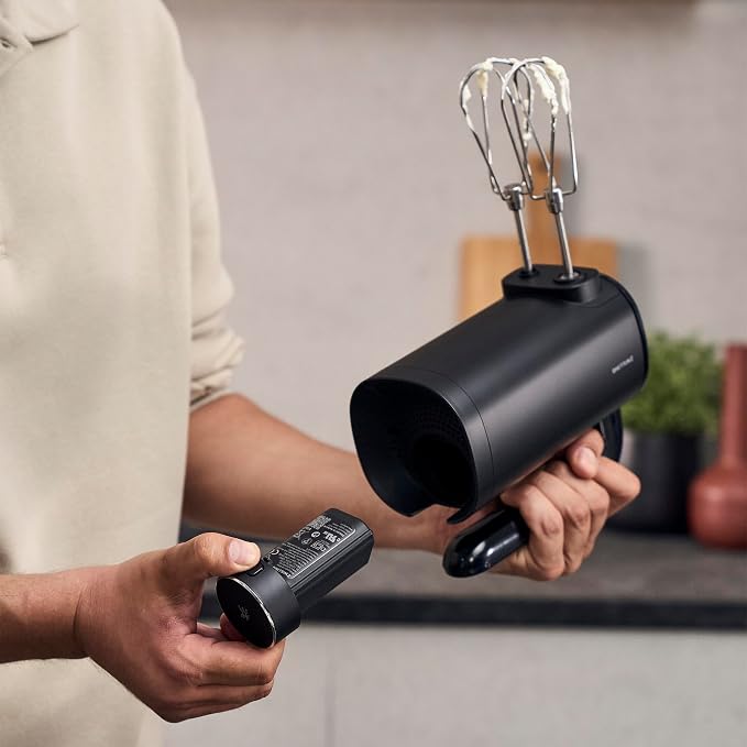 ZWILLING Xtend Cordless Hand Mixer Set – 3-Speed Electric Hand Mixer with Beaters and Dough Hooks – Powerful, Quiet, Energy-Efficient – Long Battery Life – Baking and Cooking Essentials