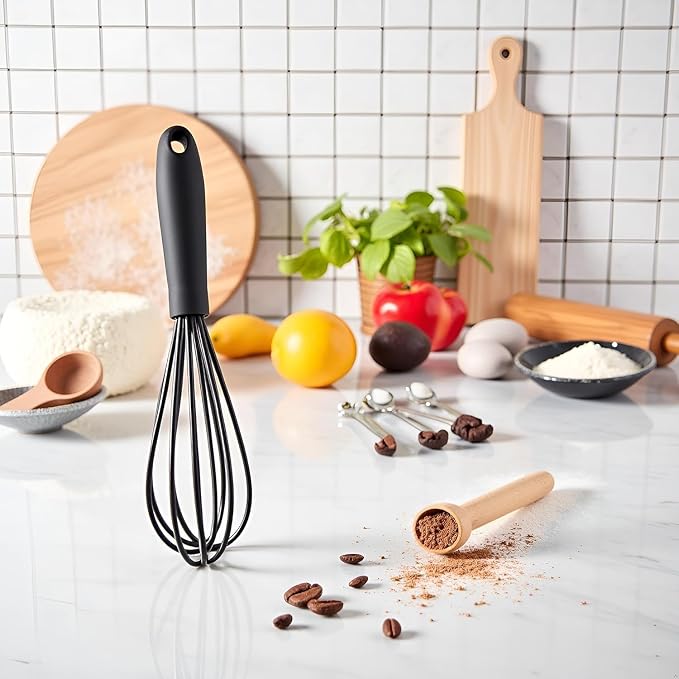 1Pc Black Mini Silicone Whisk, 6.7inch Non-Scratch Non-Stick, Milk and Egg Beater Blender, Hand Egg Mixer, Kitchen Tool for Cooking, Baking, Mixing, Stirring, Kitchen Utensils