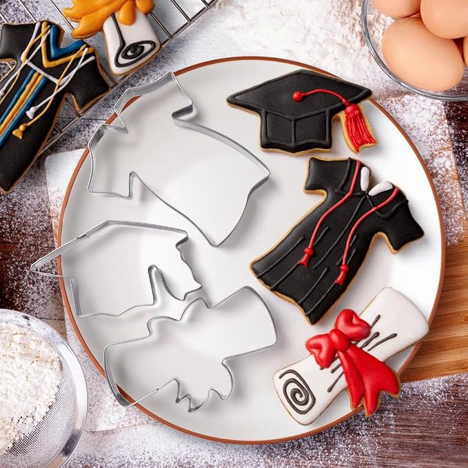 Graduation Cookie Cutters Set 3 Pieces, Stainless Steel Graducation Cap Cookie Cutter, Diploma, Graduation Gown Dress Cookie Cutter for Graduation Celebration Party