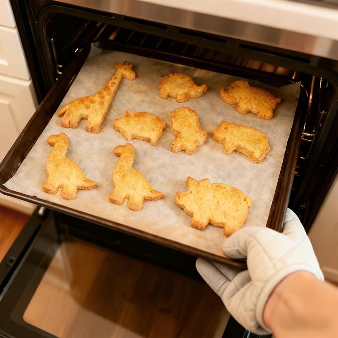 Animal Cookie Cutter Set - 12Pcs Mini Cookie Cutters Variety Pack with Dough Scraper, Stainless Steel Cookie Mold for Biscuits, Fondant, Sandwiches and Pancakes
