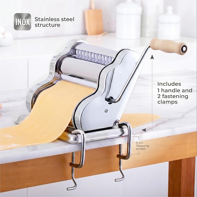 PASTALINDAClassic 200 Pasta Maker Machine, 20 cm Wide Rollers, 9 Thickness Positions, 2 Cutting Positions, Stainless Steel. Includes Reinforced Hand Crank And Two Clamps (Crome)