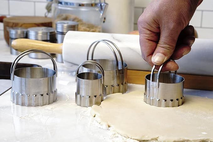 RSVP International Endurance Ripple Round Biscuit Cutters - Stainless Steel, Set of 4 | Nest for Easy Storage | For Cutting Thick or Thin Dough | Professional | High Handle Arch