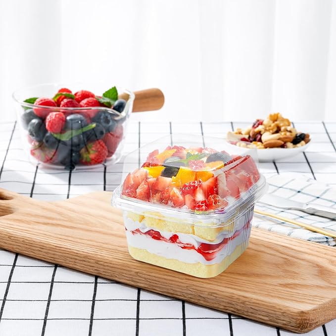YOIYINI 25Pcs 8oz Mini Square Clear Dessert Cups with Lids and Spoons,Plastic Ice Cream Containers,Fruit Cups with Lid for Party,Disposable Dessert Cups for Fruit,Salads,Cupcakes,Parfait,Pudding