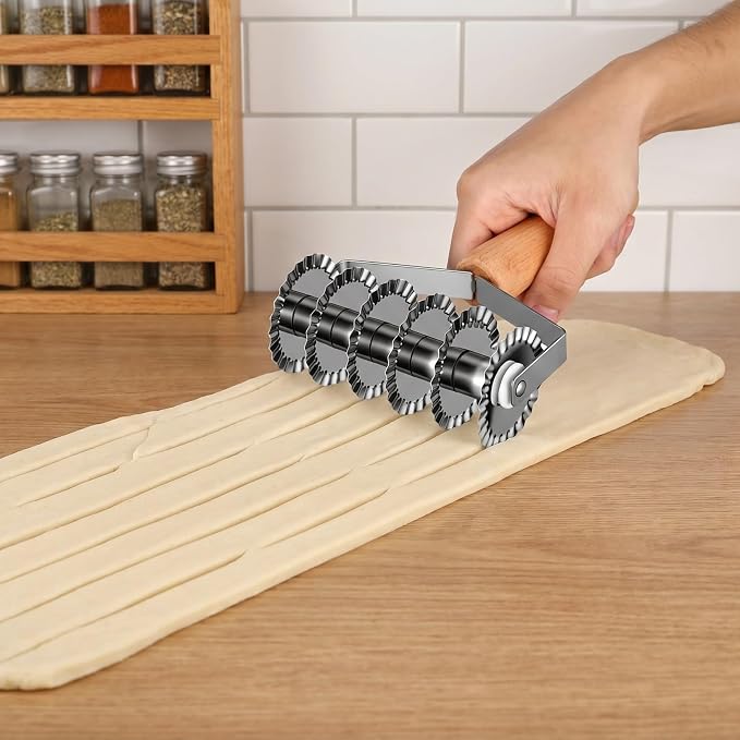 OSALADI Lattice Dough Cutter with Wooden Handle 8.07In Kitchen Gadget for Pastry Pie Pizza Noodle Cutting Tool Stainless Steel Lattice Roller for Home Baking