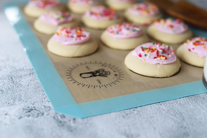 Silicone Baking Mats For Cookies, Full Size Baking Sheet Liners, Pack Of 2, 16 X 24 Inch (40 x 60 cm), Non-Stick, Baking Mats Silicone, Perfect For Baking Macarons Cookies And Cakes